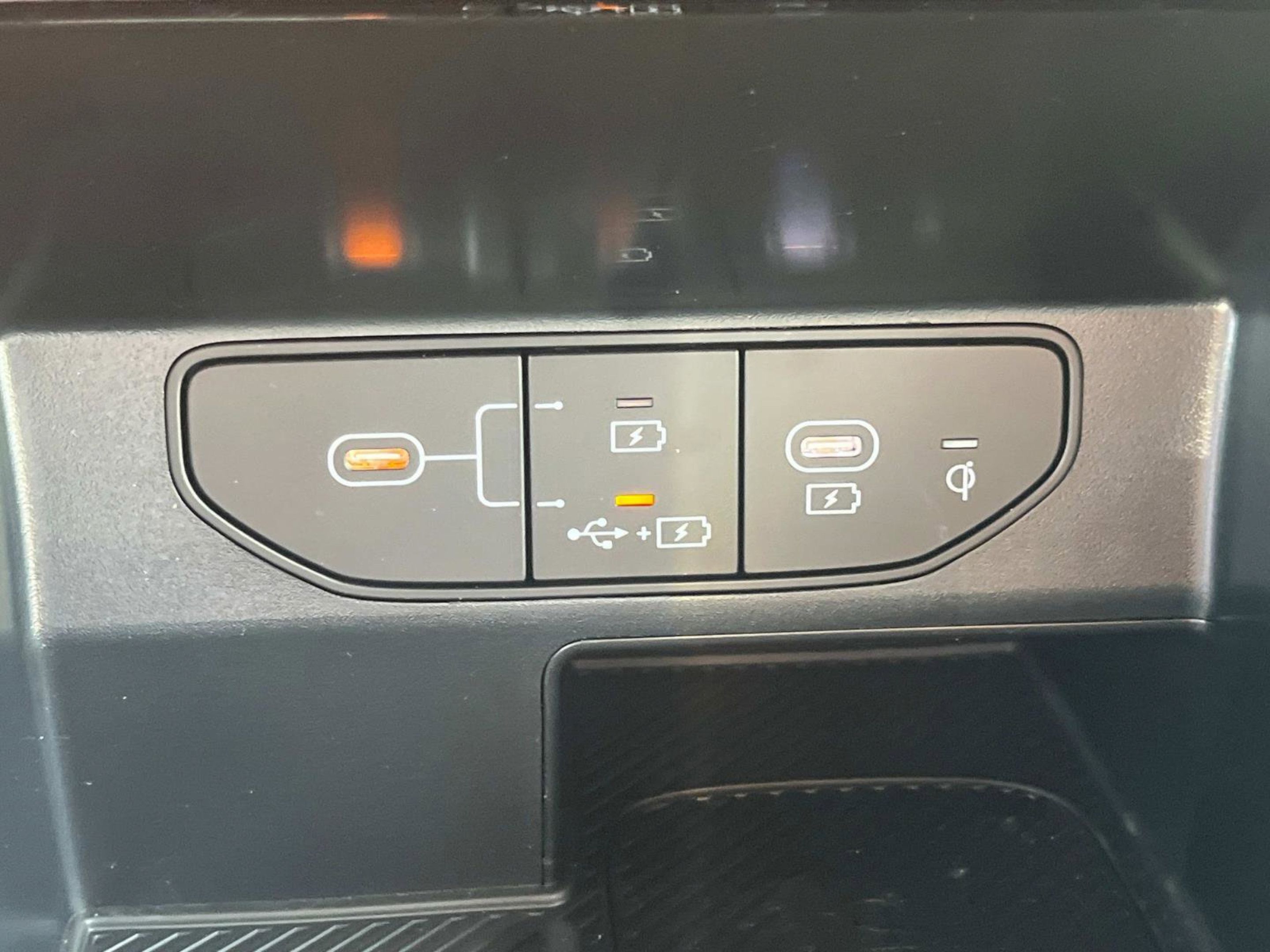 New 2025 Kia Sorento SX Prestige AWD/4WD image 31