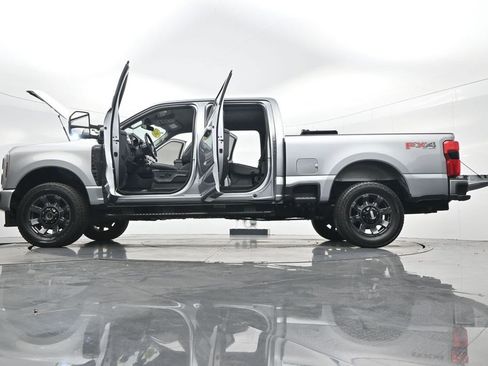 Used 2024 Ford F250 Lariat w/ Sport Appearance Package image 39