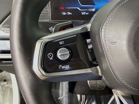 Used 2025 BMW i7 eDrive50 w/ M Sport Package image 14