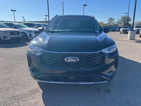 Used 2023 Ford Escape ST-Line image 9
