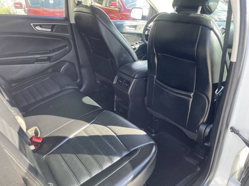 Used 2017 Ford Edge SEL w/ Equipment Group 201A AWD/4WD image 22