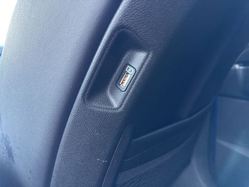 Used 2022 Kia Sorento SX image 16