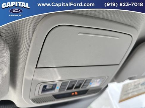 Used 2025 Ford Explorer Platinum w/ Ultimate Package AWD/4WD image 33