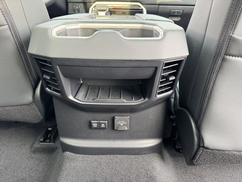New 2026 Toyota Tundra Limited AWD/4WD image 7
