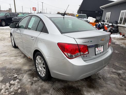 Used 2012 Chevrolet Cruze Eco image 3