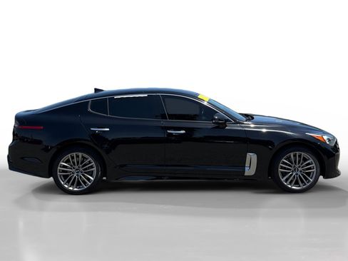 Used 2018 Kia Stinger RWD image 6