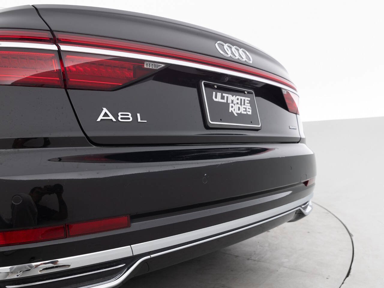 Used 2020 Audi A8 L 4.0T w/ Executive Package AWD/4WD image 16