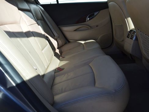 Used 2010 Buick LaCrosse CXL image 24
