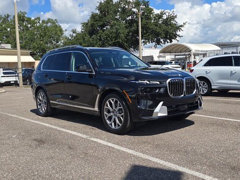 New 2026 BMW X7 xDrive40i image 2