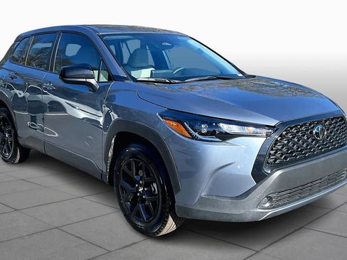 Certified 2024 Toyota Corolla Cross L image 2