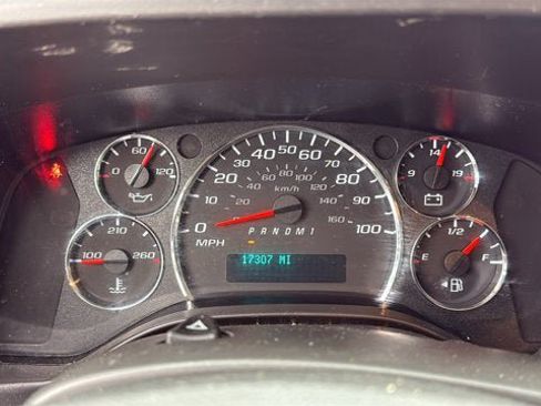 Used 2024 Chevrolet Express 2500 w/ Driver Convenience Package RWD image 16