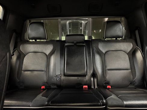 Used 2022 RAM 1500 Laramie w/ Sport Appearance Package image 15