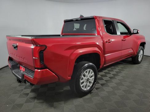 Used 2025 Toyota Tacoma SR5 AWD/4WD image 8