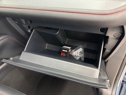 New 2026 Ford Explorer ST-Line w/ ST-Line Street Pack image 12