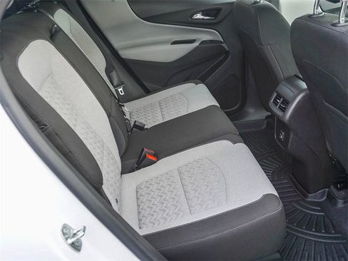 Certified 2024 Chevrolet Equinox LS w/ LS Convenience Package image 13