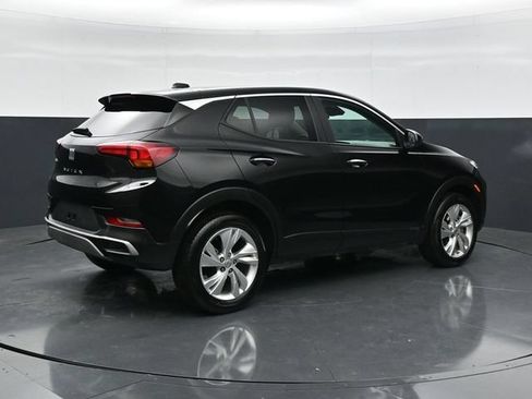 Used 2025 Buick Encore GX Preferred AWD/4WD image 2