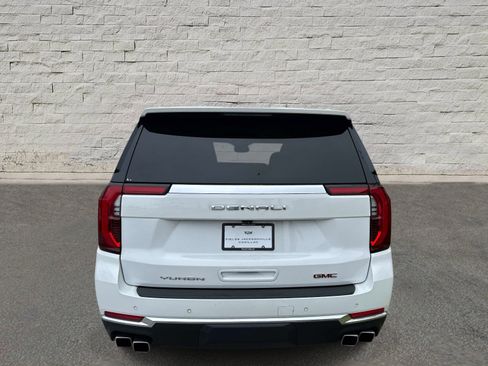 Used 2025 GMC Yukon Denali image 4