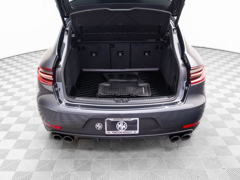 Used 2017 Porsche Macan image 29