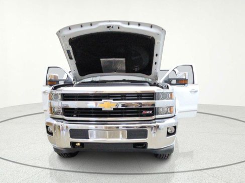Used 2017 Chevrolet Silverado 2500 LTZ w/ LTZ Plus Package AWD/4WD image 12