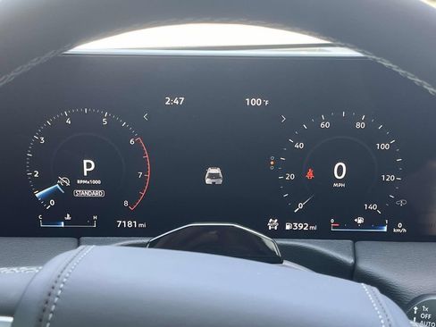 Used 2025 Nissan Armada Platinum Reserve w/ Convenience Package AWD/4WD image 48