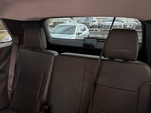 Used 2021 Chevrolet Traverse LT AWD/4WD image 13