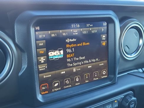 Used 2022 Jeep Wrangler Unlimited Rubicon 4xe w/ Cold Weather Group image 21