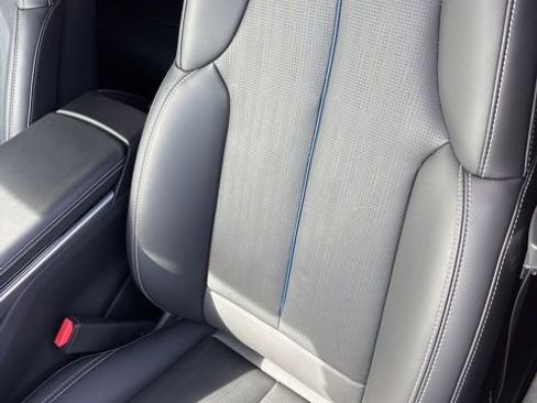 Used 2025 Cadillac Lyriq Luxury image 13