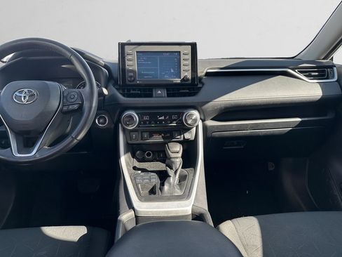 Used 2022 Toyota RAV4 XLE w/ Convenience Package AWD/4WD image 13