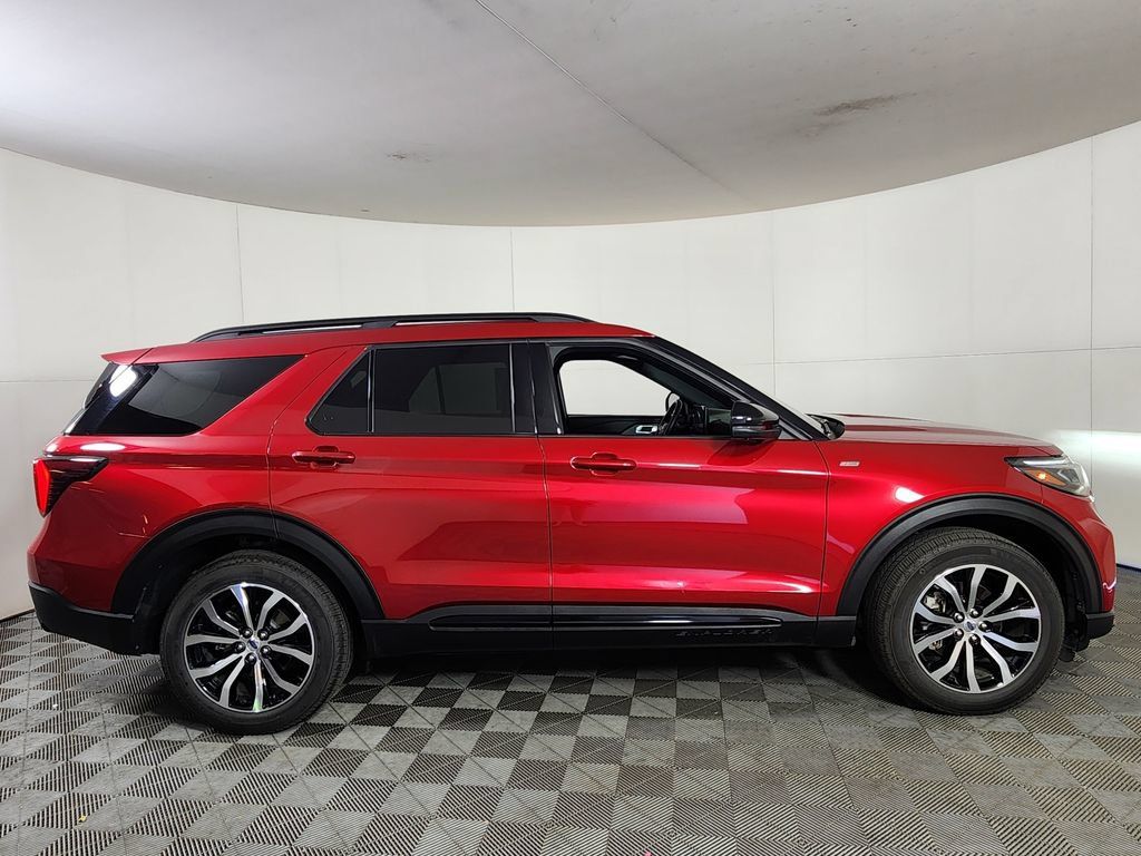 Used 2026 Ford Explorer ST-Line AWD/4WD image 8