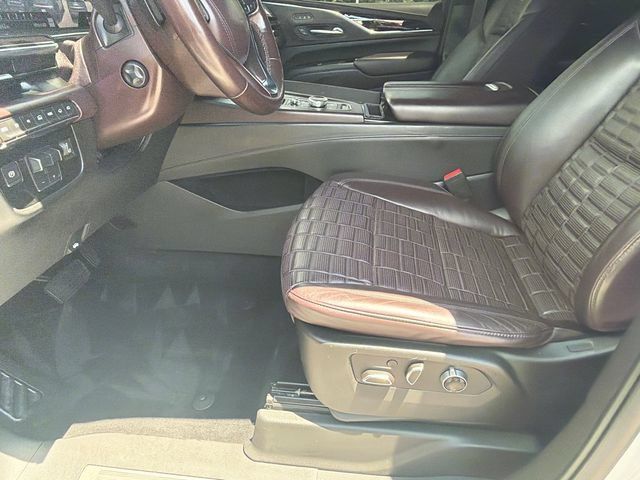 Used 2022 Cadillac Escalade Premium Luxury Platinum AWD/4WD image 9
