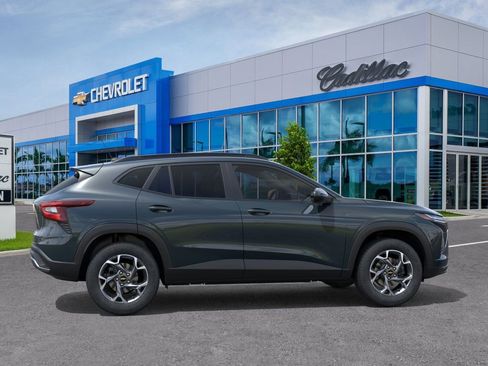 New 2026 Chevrolet Trax LT image 5