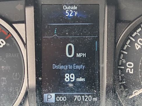 Used 2023 Toyota Tacoma TRD Off-Road image 11