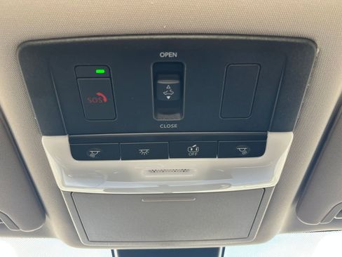 New 2025 Nissan Altima 2.5 SL image 34