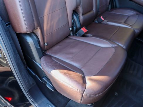 Used 2015 Mercedes-Benz GL 450 4MATIC image 28