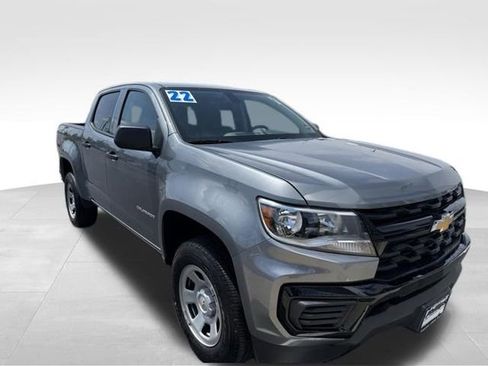 Used 2022 Chevrolet Colorado W/T RWD image 3