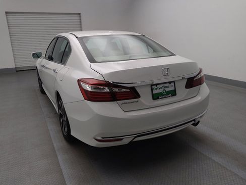 Used 2017 Honda Accord EX-L image 6