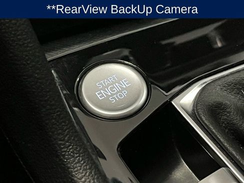 Used 2023 Volkswagen Taos SE w/ Panoramic Sunroof Package image 15