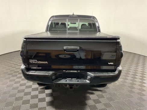 Used 2012 Toyota Tacoma 4x4 Double Cab w/ TRD Sport Upgrade Pkg image 12