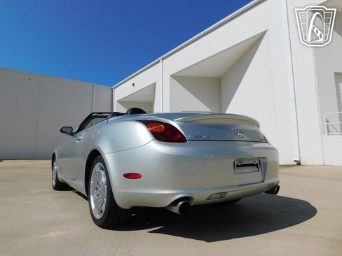 Used 2003 Lexus SC 430 Convertible RWD image 18