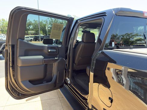 Used 2022 Chevrolet Silverado 1500 LTZ AWD/4WD image 20