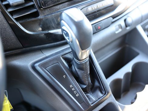 Used 2023 Ford Transit 350 XLT image 31