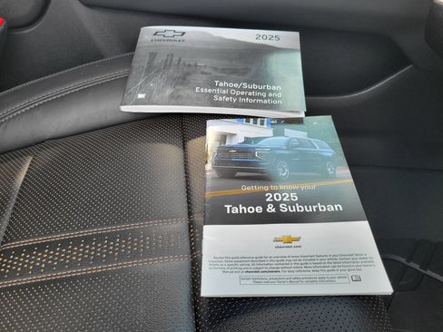 Certified 2025 Chevrolet Suburban High Country image 56