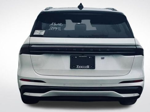 New 2026 Lincoln Nautilus Reserve w/ Jet Appearance Package image 7