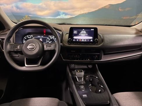 Used 2023 Nissan Rogue SV FWD image 43