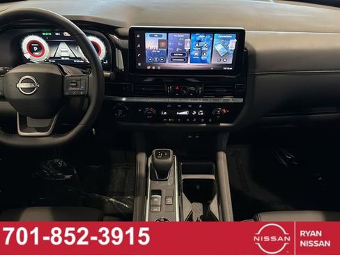 New 2026 Nissan Pathfinder SL AWD/4WD image 30