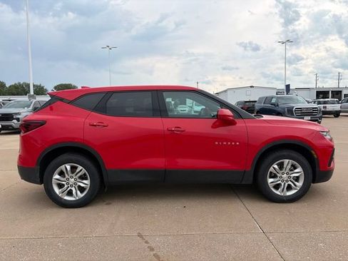 Used 2022 Chevrolet Blazer LT AWD/4WD image 2
