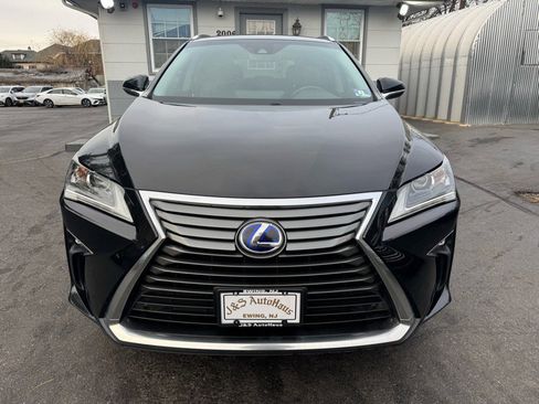 Used 2017 Lexus RX 450h AWD w/ Luxury Package image 2