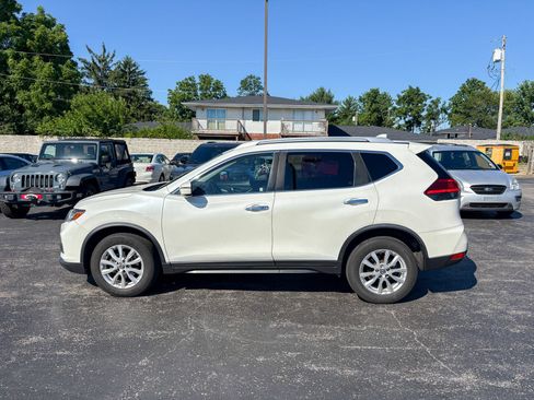 Used 2017 Nissan Rogue SV AWD/4WD image 5