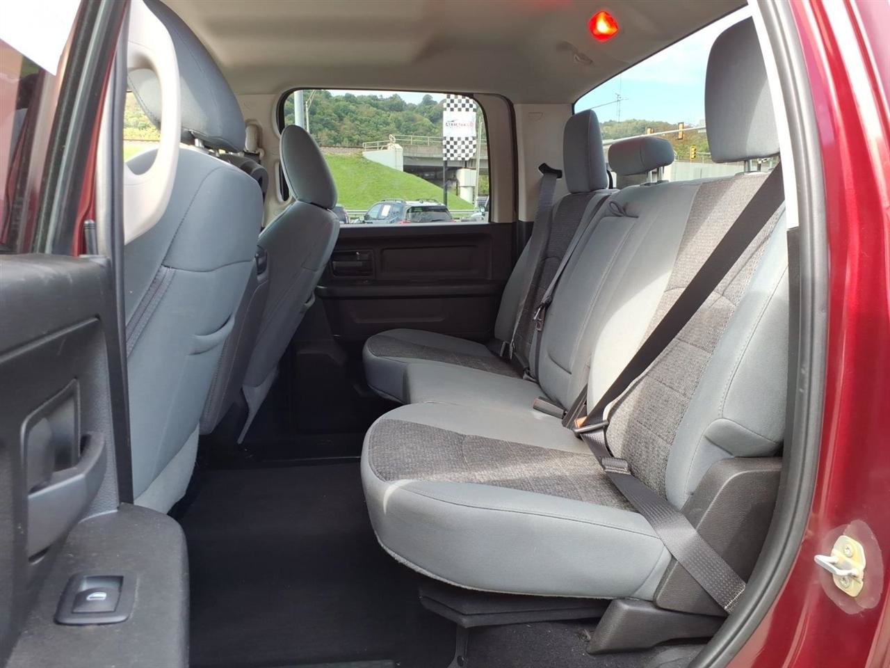 Used 2019 RAM 1500 Express w/ Wheel & Sound Group AWD/4WD image 7