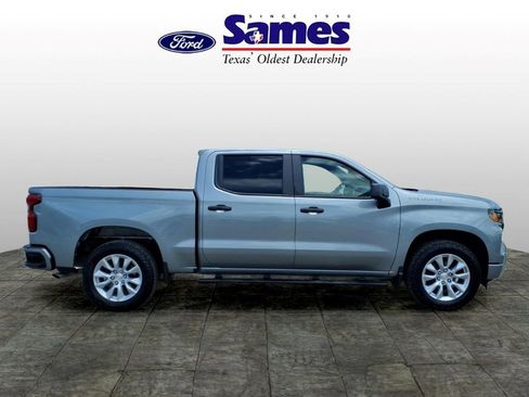 Used 2023 Chevrolet Silverado 1500 Custom RWD image 2